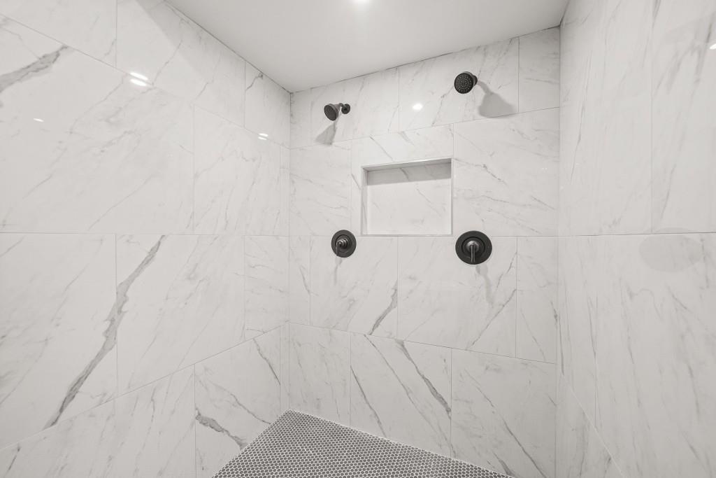 1712 Venetian Drive, Atlanta, Georgia image 21
