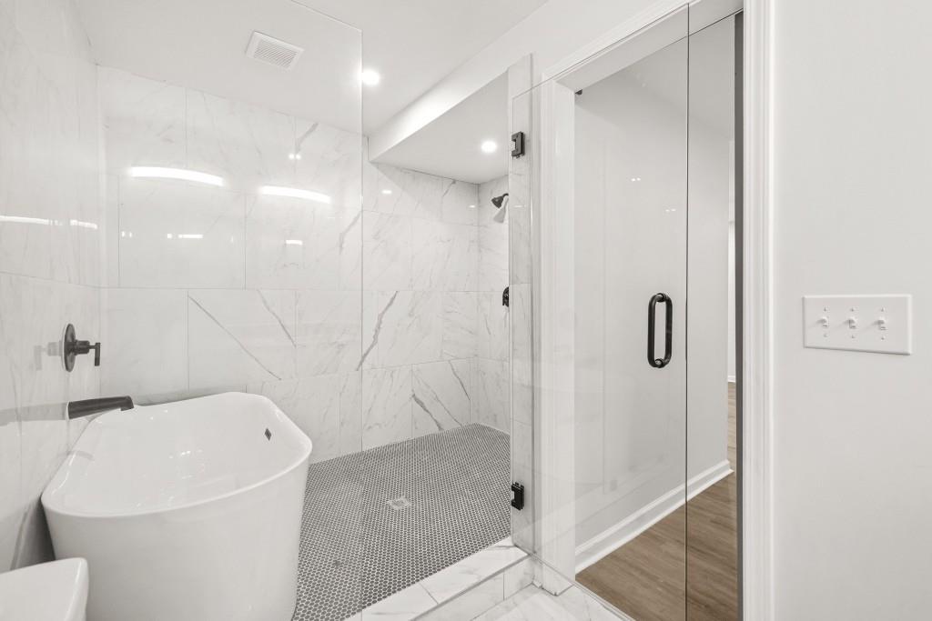 1712 Venetian Drive, Atlanta, Georgia image 17
