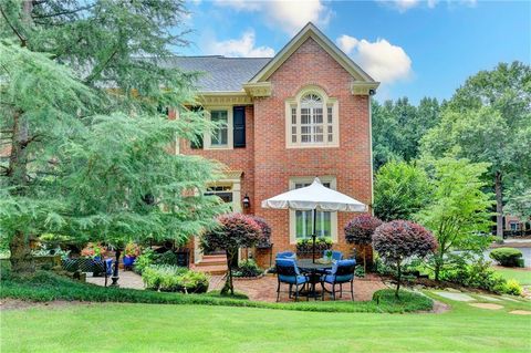 Townhouse For Sale - 125 Weatherburne Drive<br/> Roswell, GA 30076