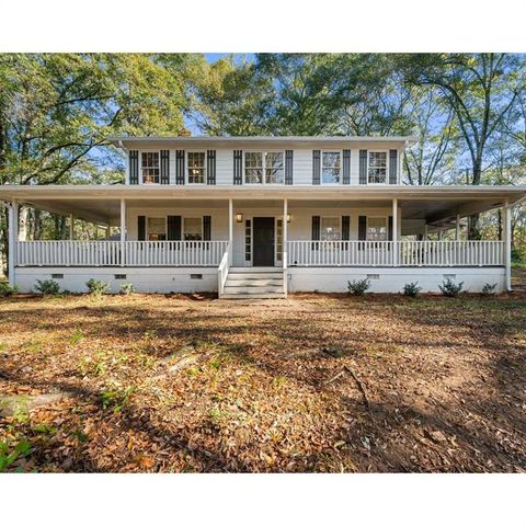 Homes For Sale - 686 Dailey Mill Road<br/> Mcdonough, GA 30253