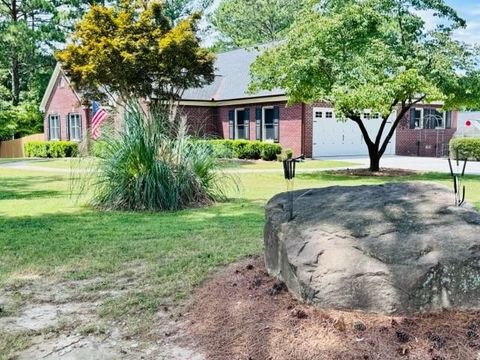 A home in Dacula