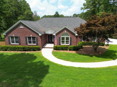 A home in Dacula