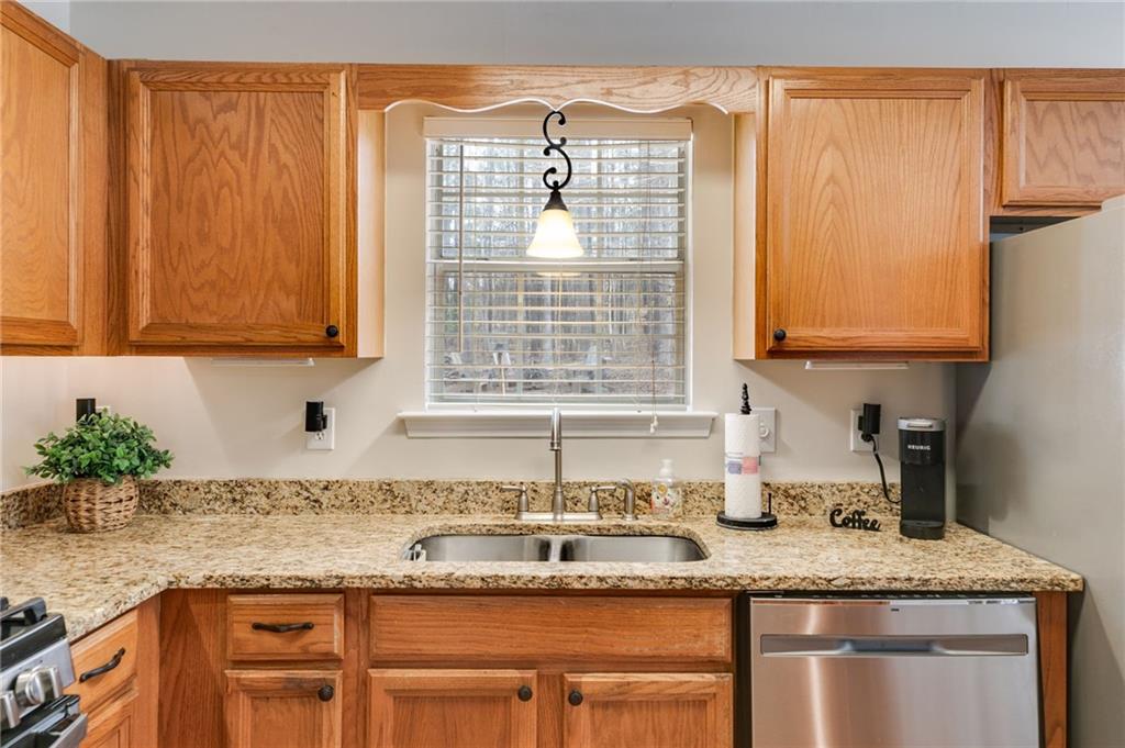 673 Waters Road, Hiram, Georgia image 13