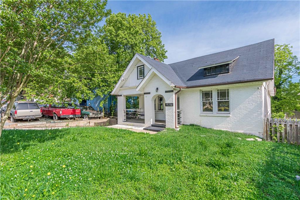 975 Dill Avenue SW