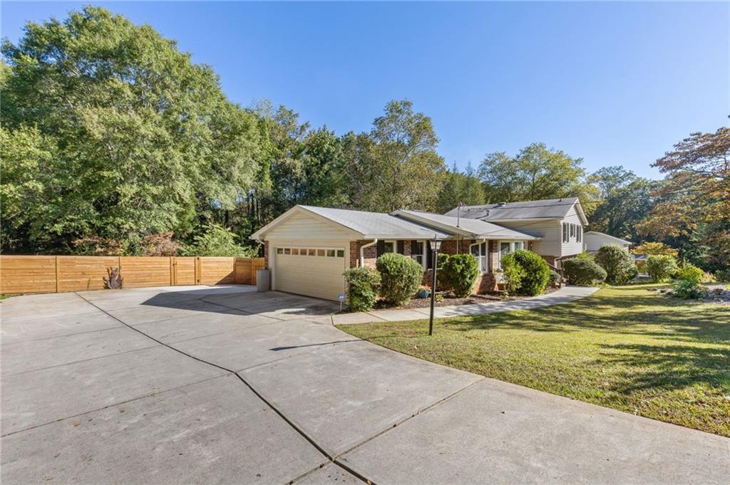3265 Beechwood Drive SE