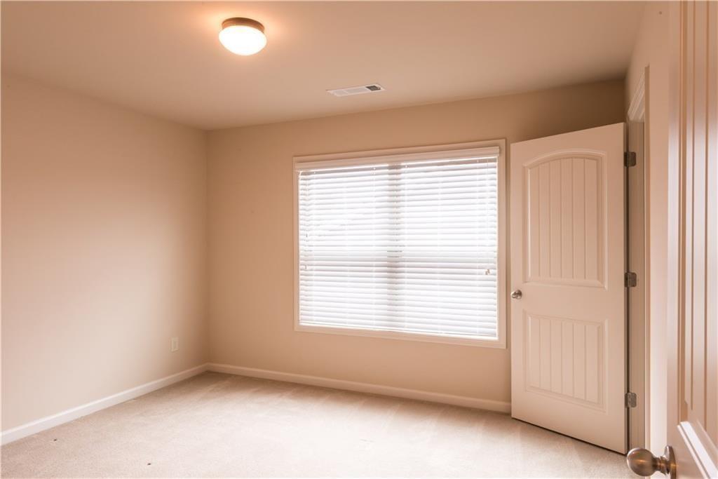570 Eldridge Drive, Suwanee, Georgia image 17