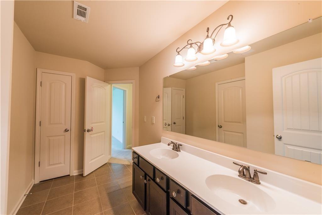 570 Eldridge Drive, Suwanee, Georgia image 18