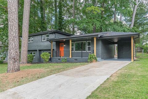 Photo of 2352 Glendale Drive, Decatur, GA 30032 (MLS # 7762319)