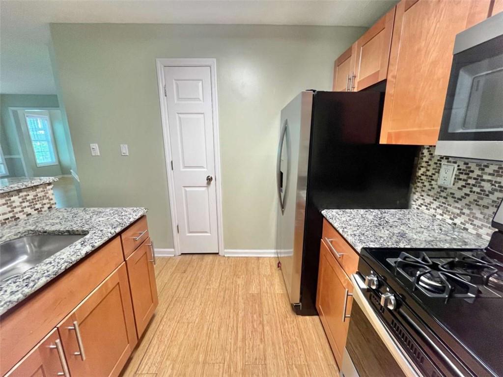 Overlook - Residential Lease