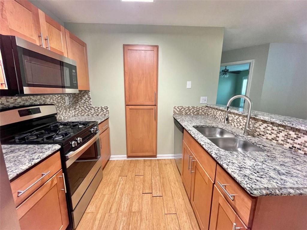 Overlook - Residential Lease