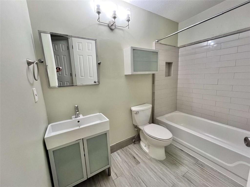 Overlook - Residential Lease