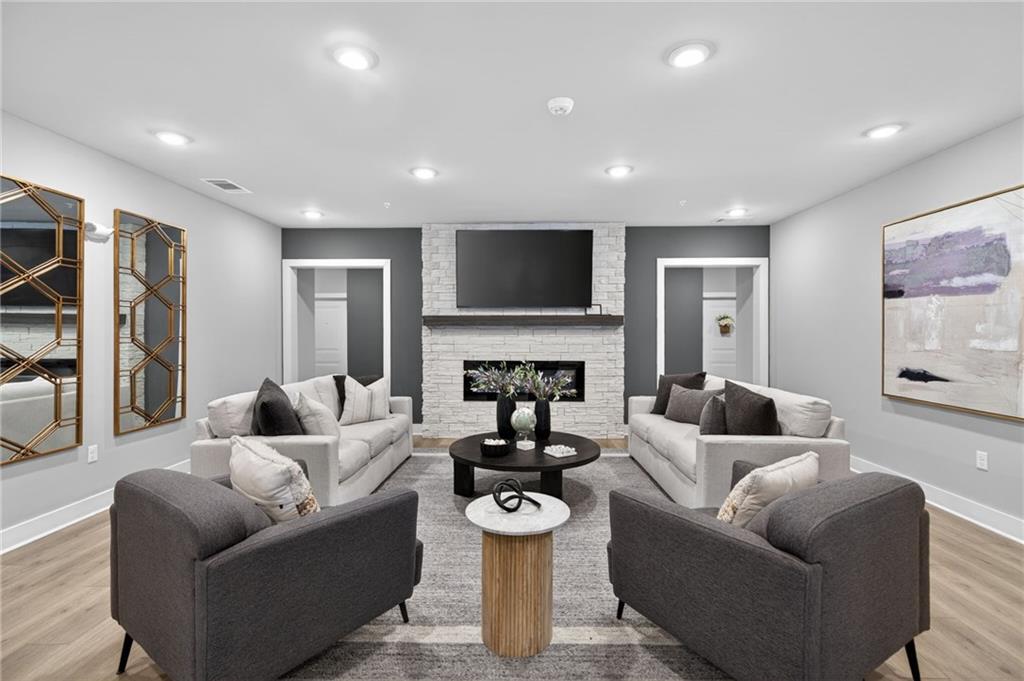 3342 Orwell Way 1206