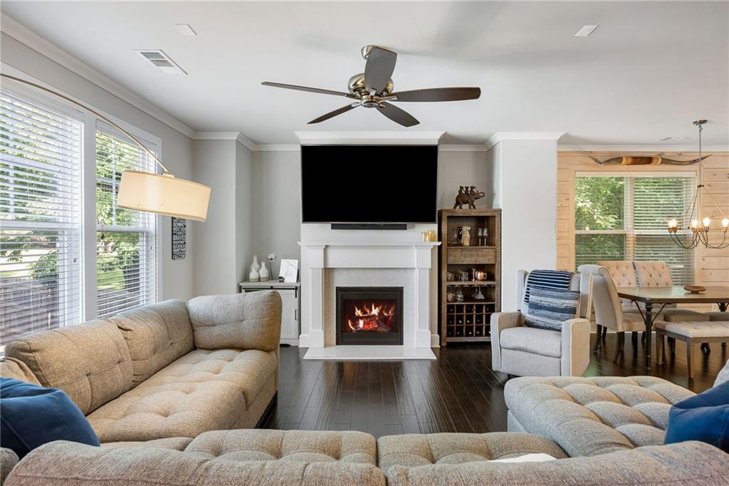 2136 Oak Knob Drive