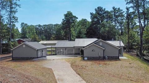 Homes For Sale - 6635 Lawson Circle<br/> Forsyth County, Gainesville, GA 30506