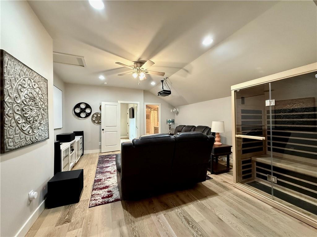 Larkspur - Residential