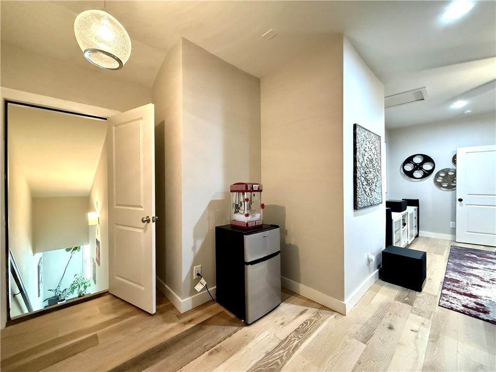 Larkspur - Residential