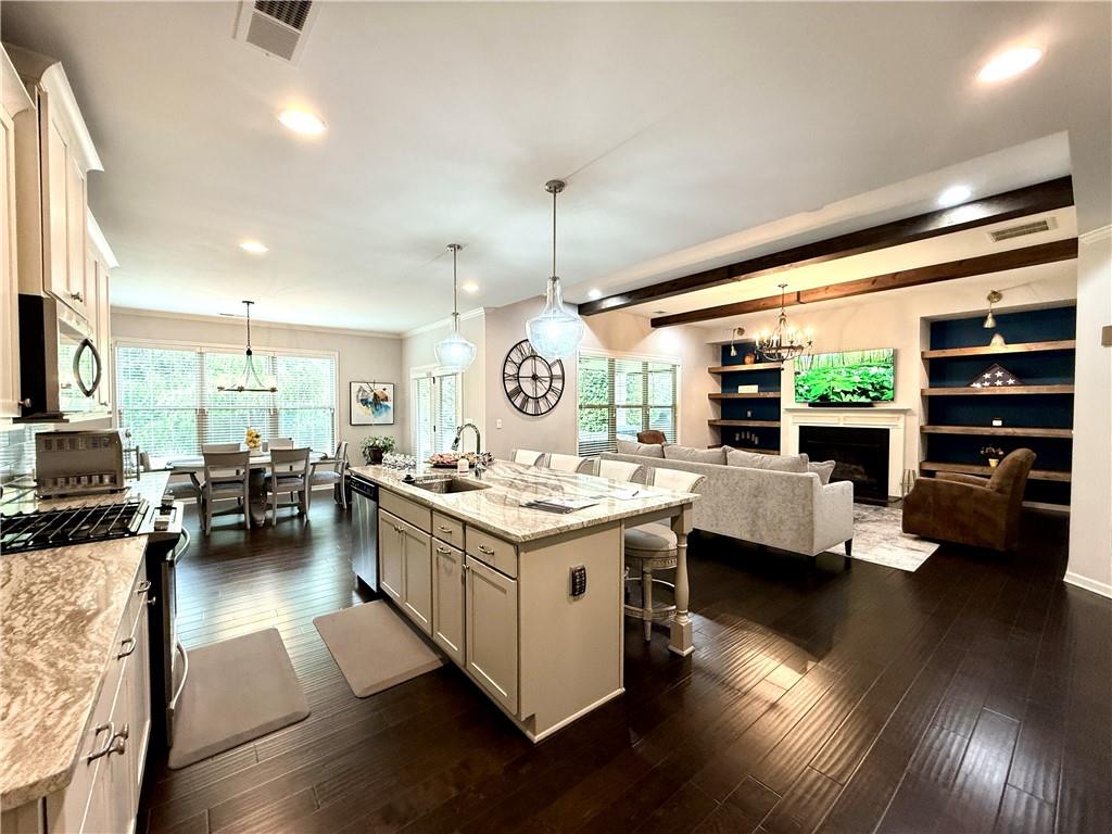 Larkspur - Residential