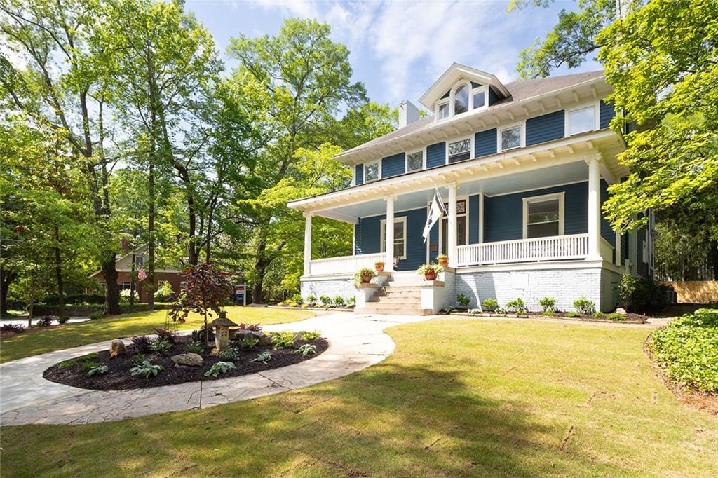 118 Waverly Way