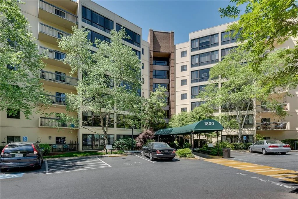 1800 Clairmont Lake Unit A623