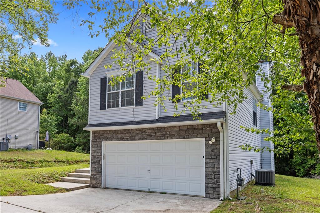 9511 Rollinghills Drive, Jonesboro, Georgia image 1