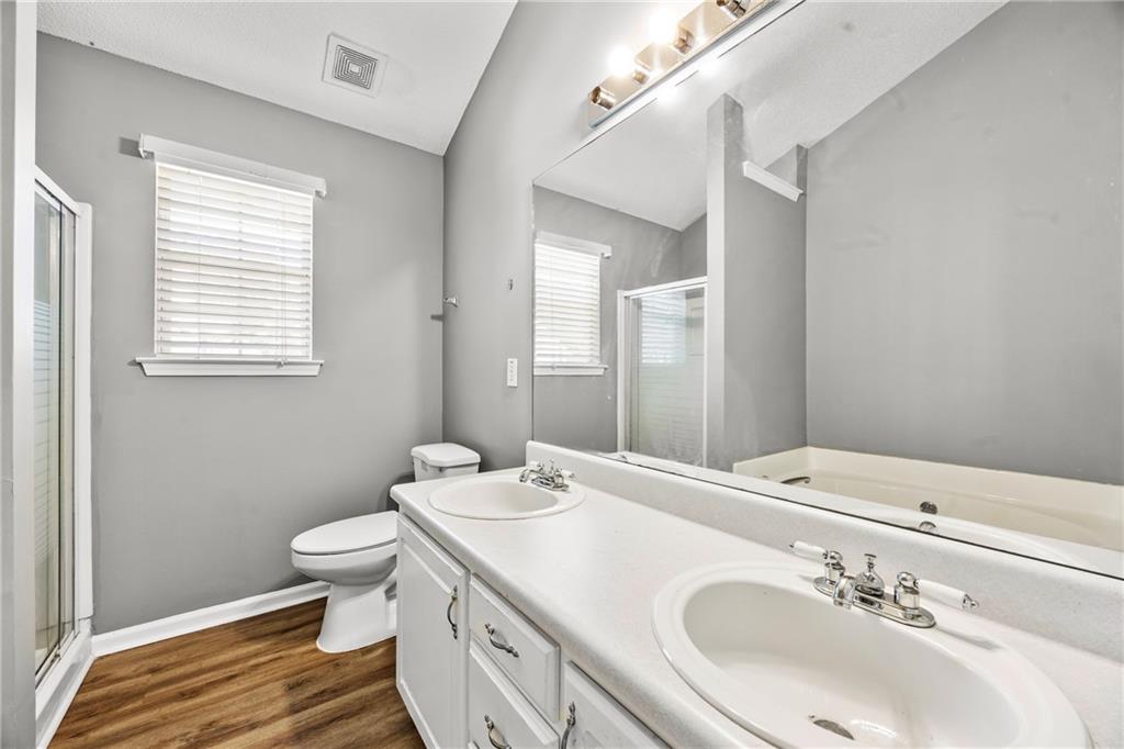 9511 Rollinghills Drive, Jonesboro, Georgia image 7