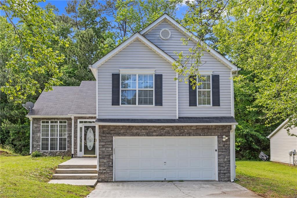 9511 Rollinghills Drive, Jonesboro, Georgia image 3