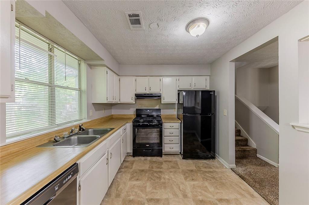 5307 Jay Way, Lilburn, Georgia image 2
