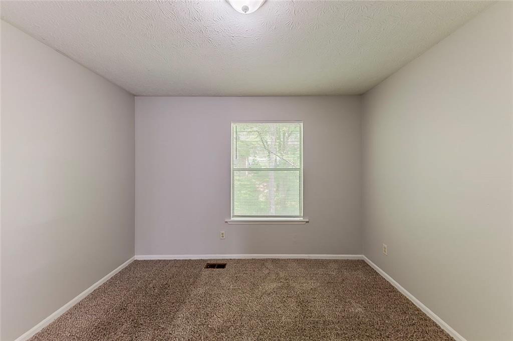 5307 Jay Way, Lilburn, Georgia image 10