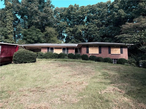 Homes For Sale - 246 W Simon Terrace<br/> Fulton County, Atlanta, GA 30318