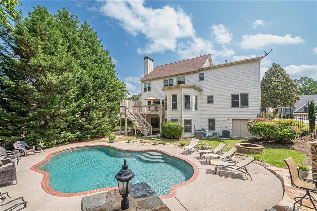 Canton, Georgia 30114, United States, 6 Bedrooms Bedrooms, ,5 BathroomsBathrooms,Residential,Active,146367