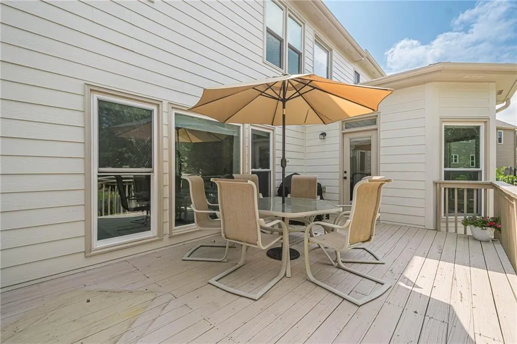 Canton, Georgia 30114, United States, 6 Bedrooms Bedrooms, ,5 BathroomsBathrooms,Residential,Active,146367