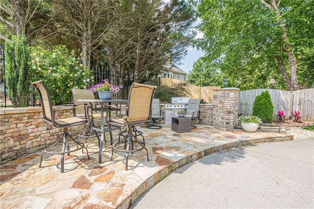 Canton, Georgia 30114, United States, 6 Bedrooms Bedrooms, ,5 BathroomsBathrooms,Residential,Active,146367