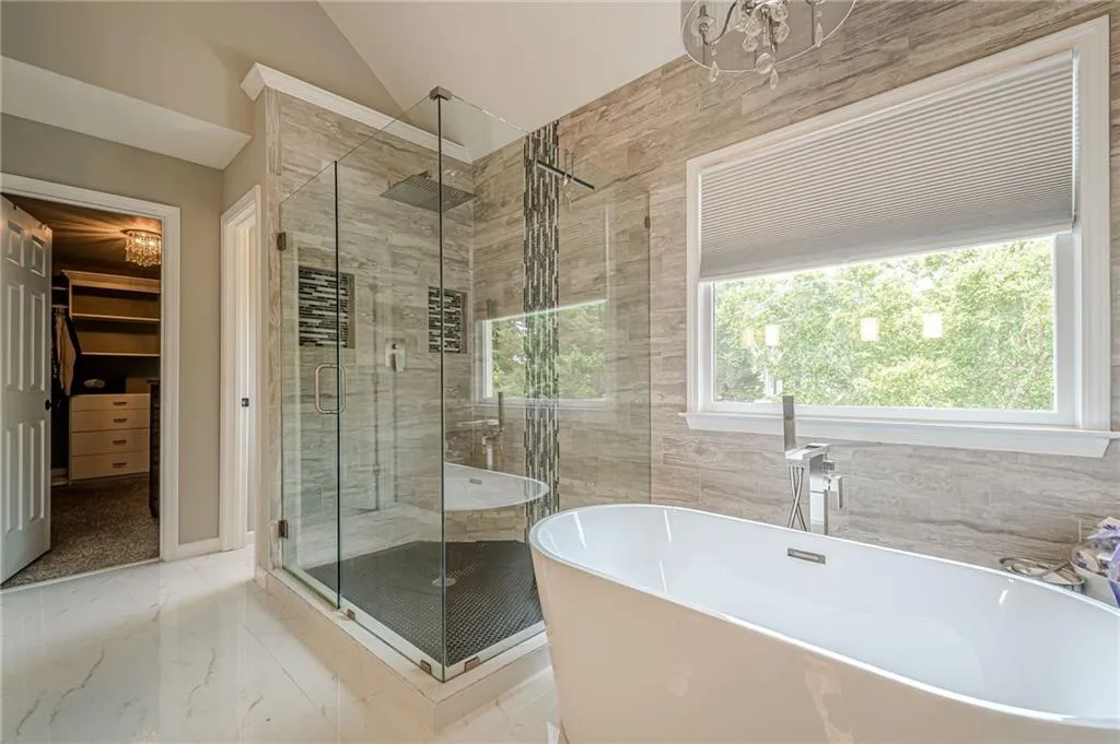 Canton, Georgia 30114, United States, 6 Bedrooms Bedrooms, ,5 BathroomsBathrooms,Residential,Active,146367