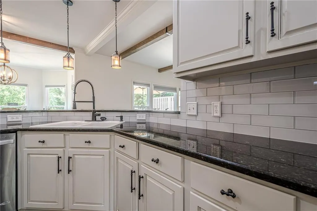 Canton, Georgia 30114, United States, 6 Bedrooms Bedrooms, ,5 BathroomsBathrooms,Residential,Active,146367