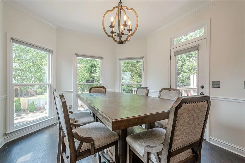 Canton, Georgia 30114, United States, 6 Bedrooms Bedrooms, ,5 BathroomsBathrooms,Residential,Active,146367