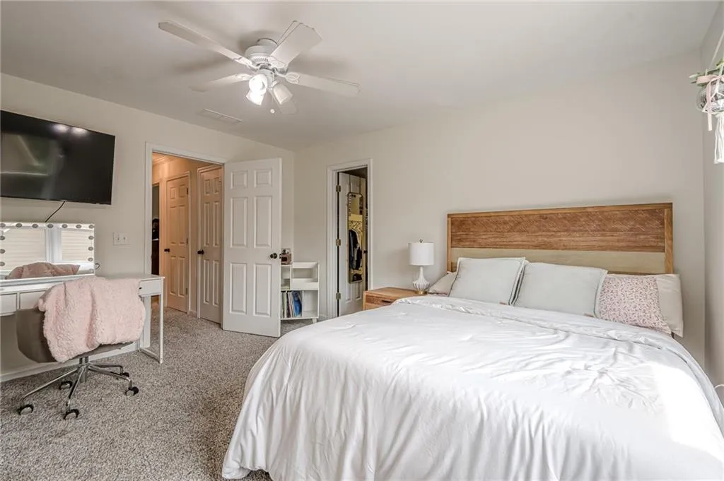 Canton, Georgia 30114, United States, 6 Bedrooms Bedrooms, ,5 BathroomsBathrooms,Residential,Active,146367