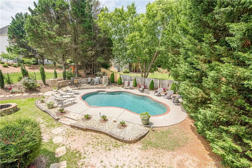 Canton, Georgia 30114, United States, 6 Bedrooms Bedrooms, ,5 BathroomsBathrooms,Residential,Active,146367