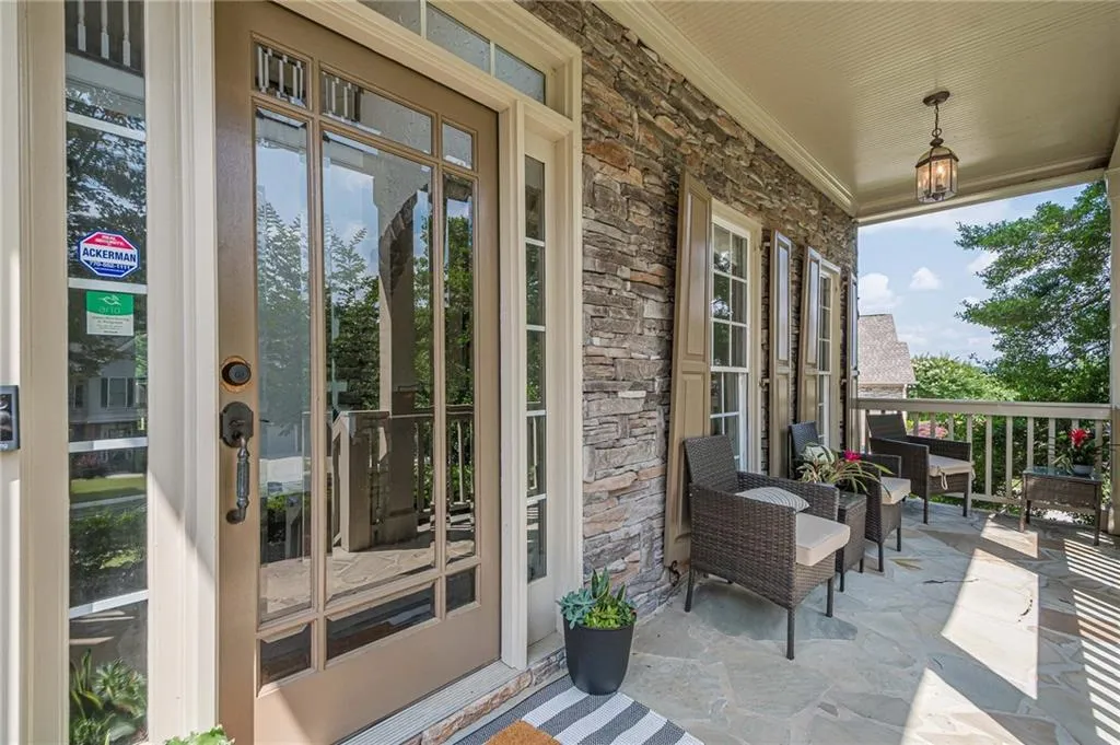 Canton, Georgia 30114, United States, 6 Bedrooms Bedrooms, ,5 BathroomsBathrooms,Residential,Active,146367