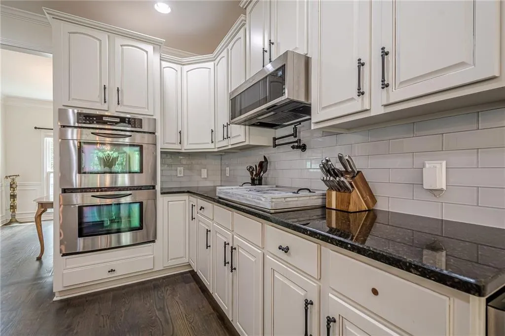 Canton, Georgia 30114, United States, 6 Bedrooms Bedrooms, ,5 BathroomsBathrooms,Residential,Active,146367