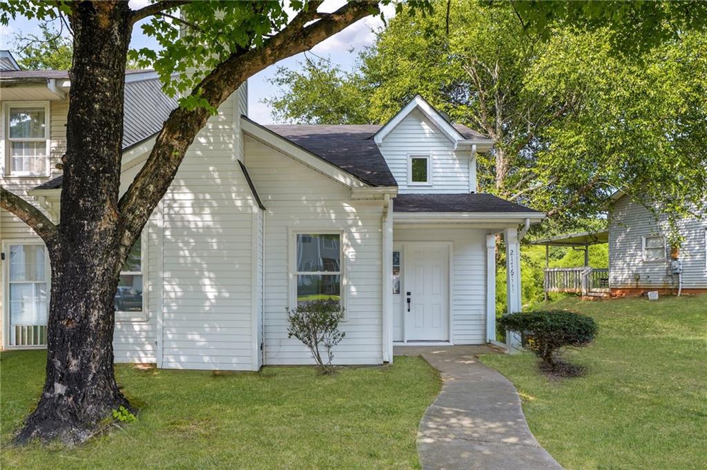2176 Wellington Circle