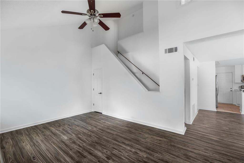 2176 Wellington Circle