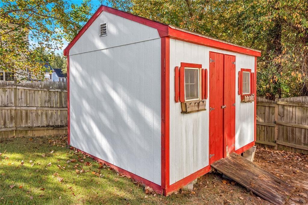 1905 Embassy Walk Lane