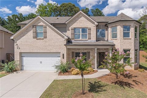 Homes For Sale - 4293 Shandi Cove<br/> Hoschton, GA 30548