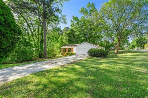 Homes For Sale - 2254 Lisbon Lane<br/> Jonesboro, GA 30236