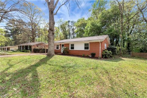 Homes For Sale - 1020 Verdi Way<br/> Dekalb County, Clarkston, GA 30021