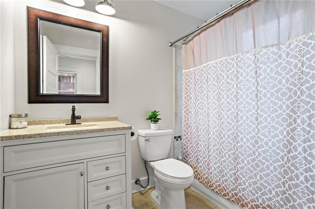 942 Byron Drive, Atlanta, Georgia image 40