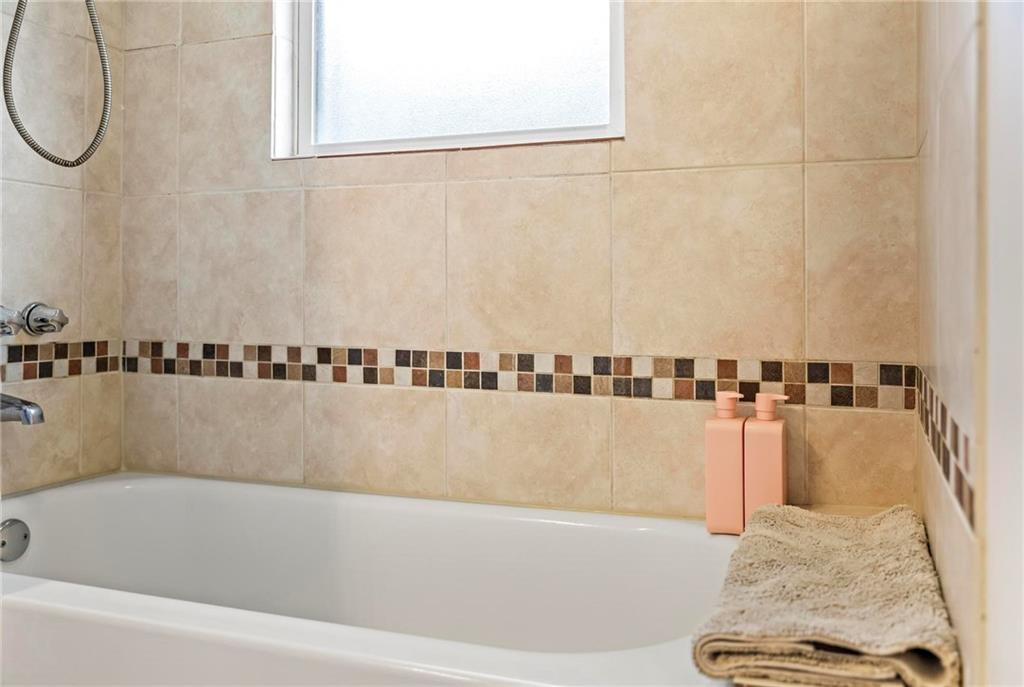 942 Byron Drive, Atlanta, Georgia image 39