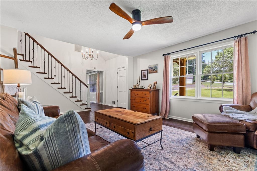 544 Creekwood Pass