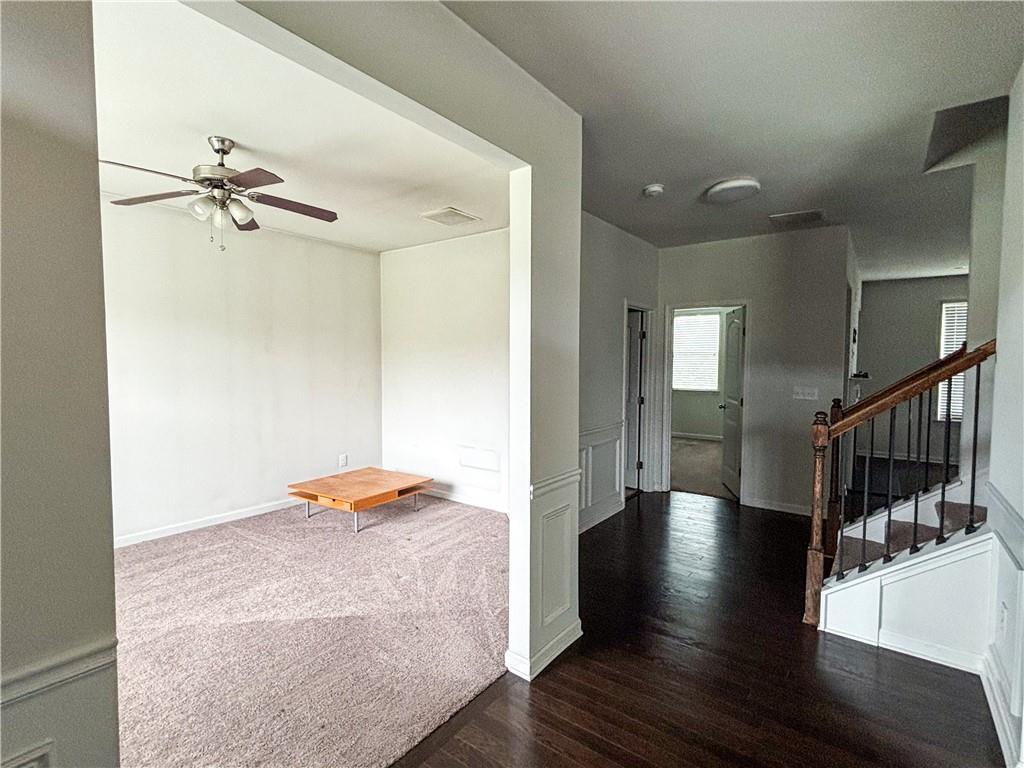 5425 Mirror Lake Drive