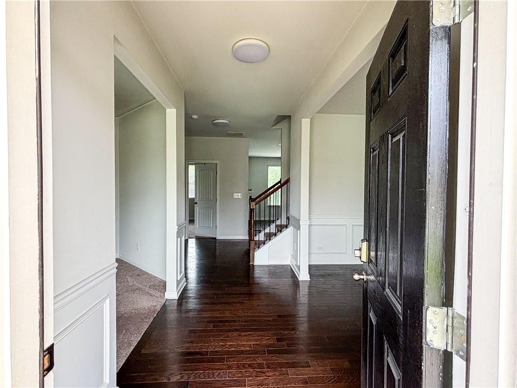 5425 Mirror Lake Drive